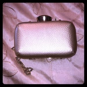 Beautiful Kate LandrySmall shoulder purse